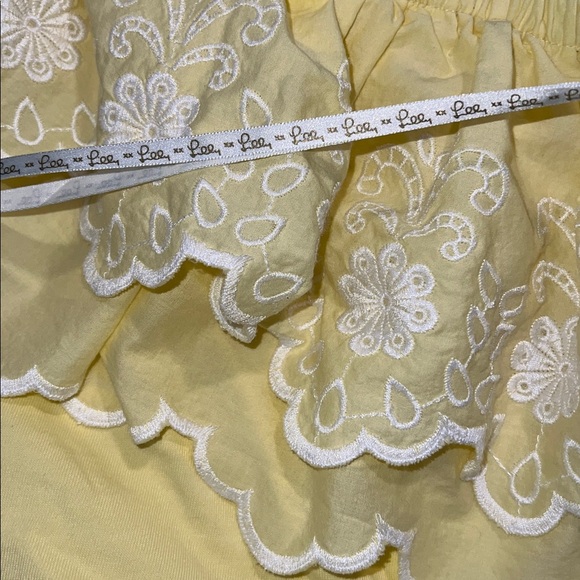 Lilly Pulitzer Yellow One-Shoulder Ruffle Blouse size Medium - Picture 5 of 7
